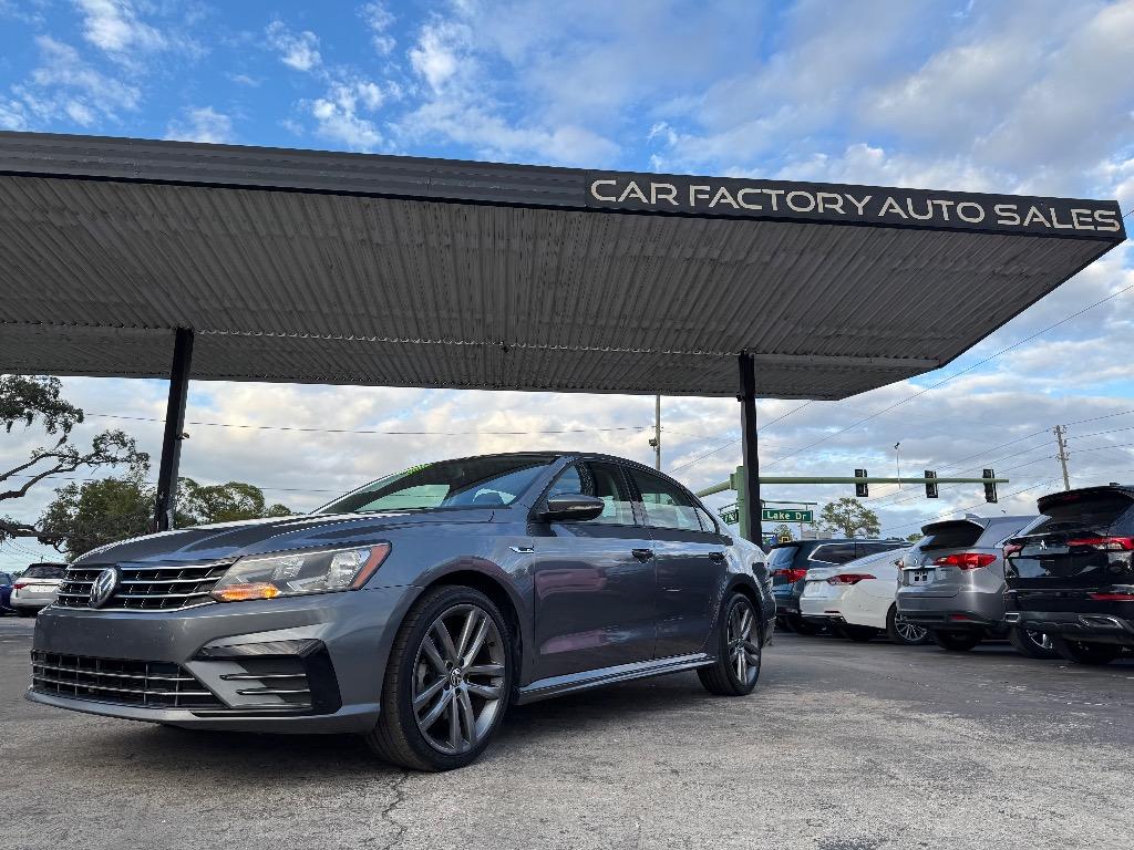 2018 Volkswagen Passat R-Line