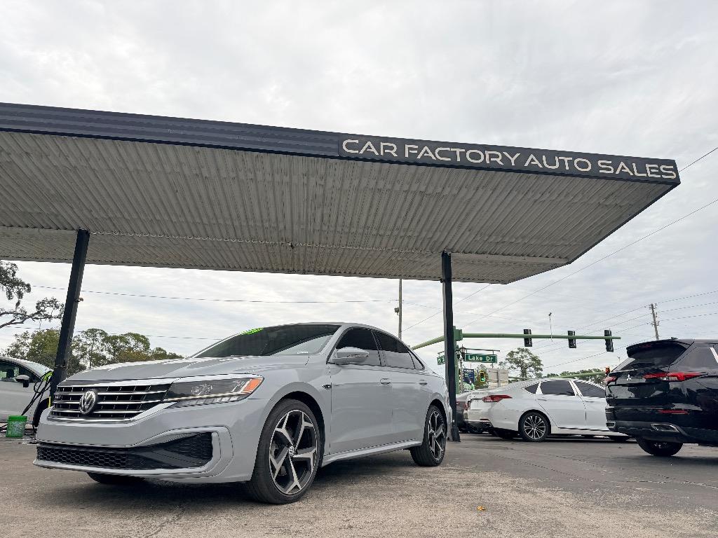 2020 Volkswagen Passat R-Line's photo