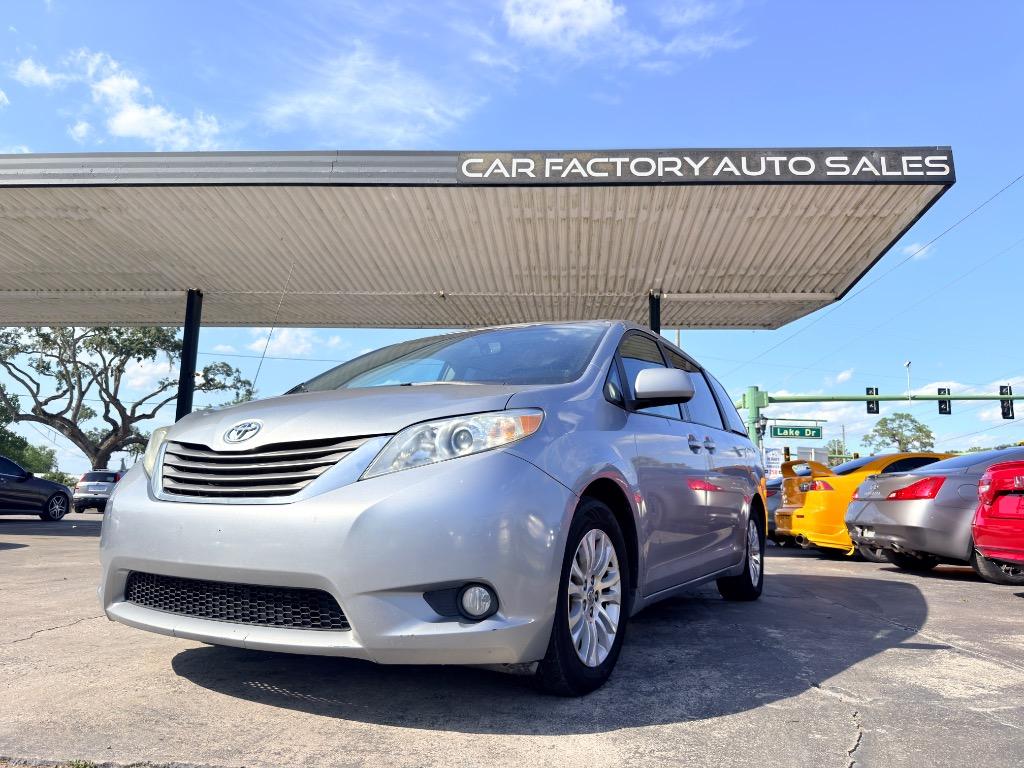 2011 Toyota Sienna XLE