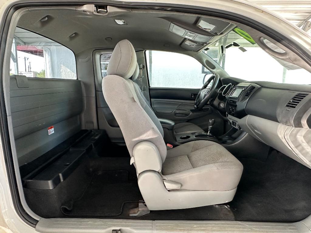 2015 Toyota Tacoma Base - Photo 17