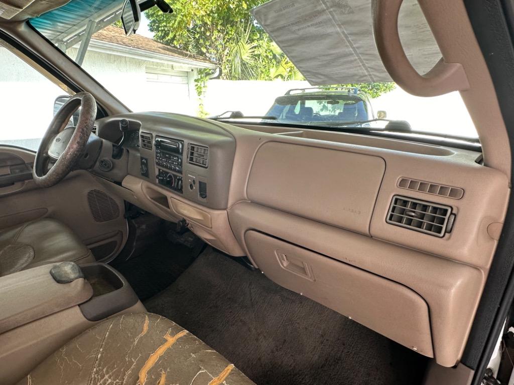 1999 Ford F-250 Super Duty LARIAT - Photo 13